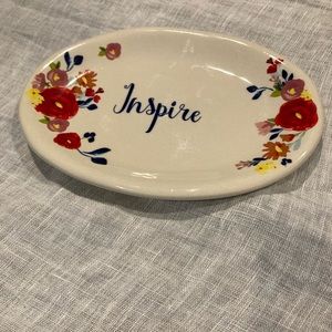 Home Essentials Paris Floral Collection “Inspire” plate